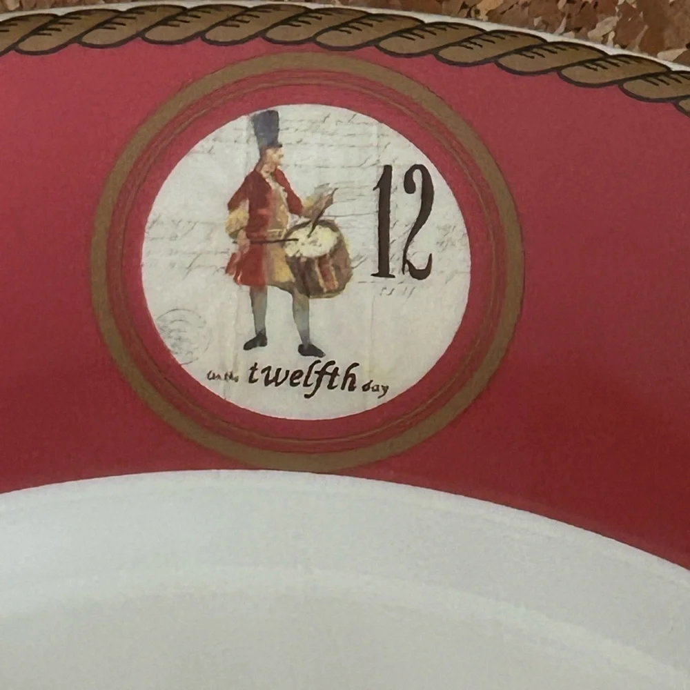 WILLIAMS SONOMA 12 DAY OF CHRISTMAS DINNER PLATE 12”. EUC